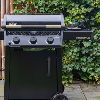 Napoleon Freestyle™ 24 Non-Stick Gas Plancha Grill – 3 Burner Outdoor Griddle BBQ