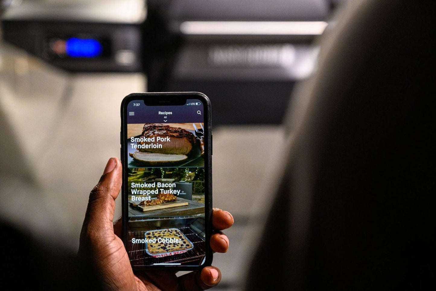 Masterbuilt Gravity Series™ 800 Digital Charcoal Griddle + Grill